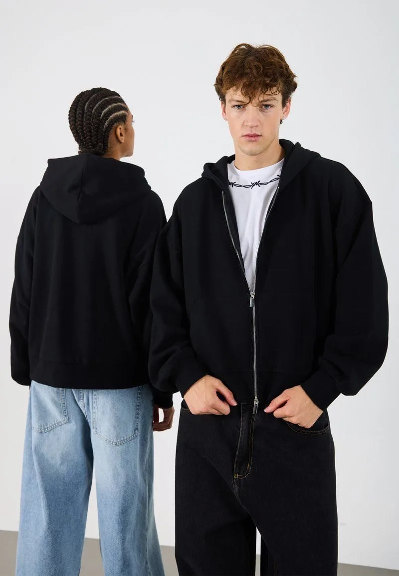 ZIPPER HOODIES